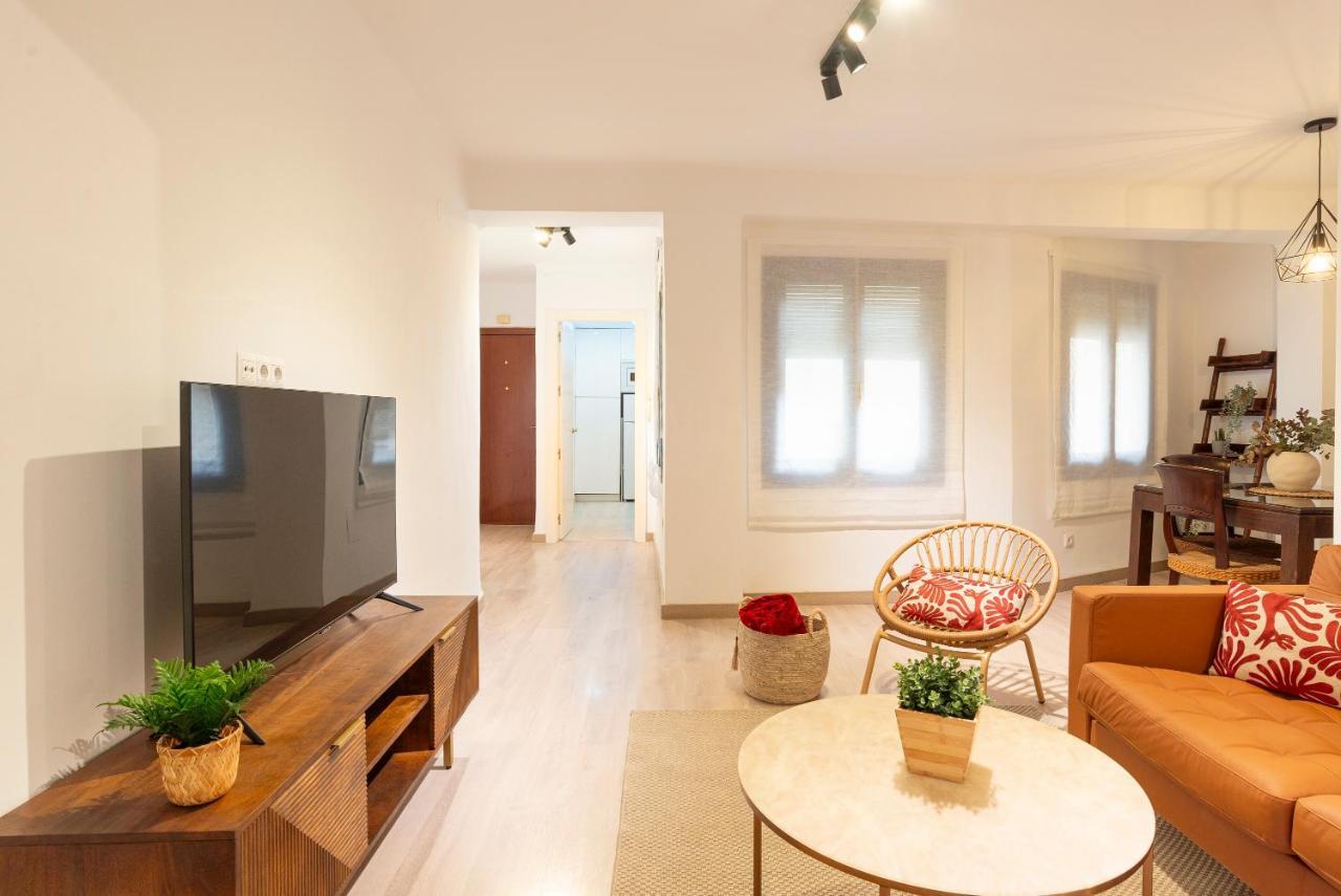 מאלגה Ginachero & City Center By Ele Apartments מראה חיצוני תמונה